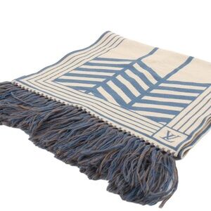 Luxurious Blue and Cream Bath Towel